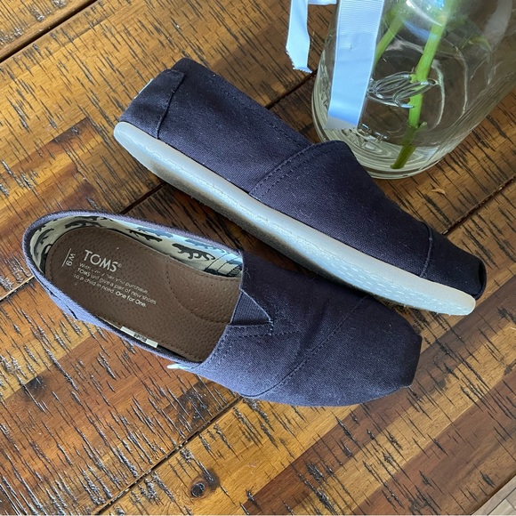 🎉HP🎉 Black Canvas TOMS - Picture 6 of 9